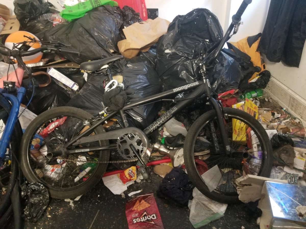 a bmx mongoose freestyle bike