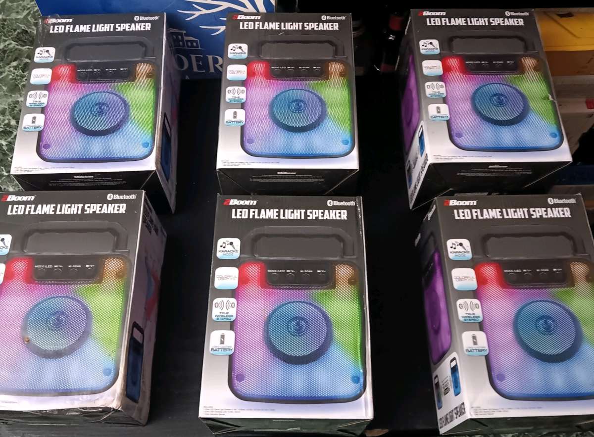 2BOOM LED FLAME BLUETOOTH SPEAKERS