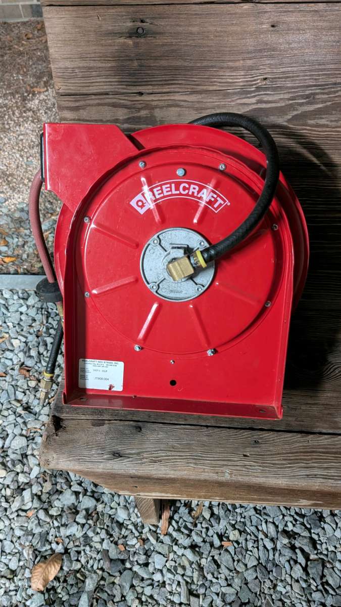 ReelCraft Retractable Air Hose reel