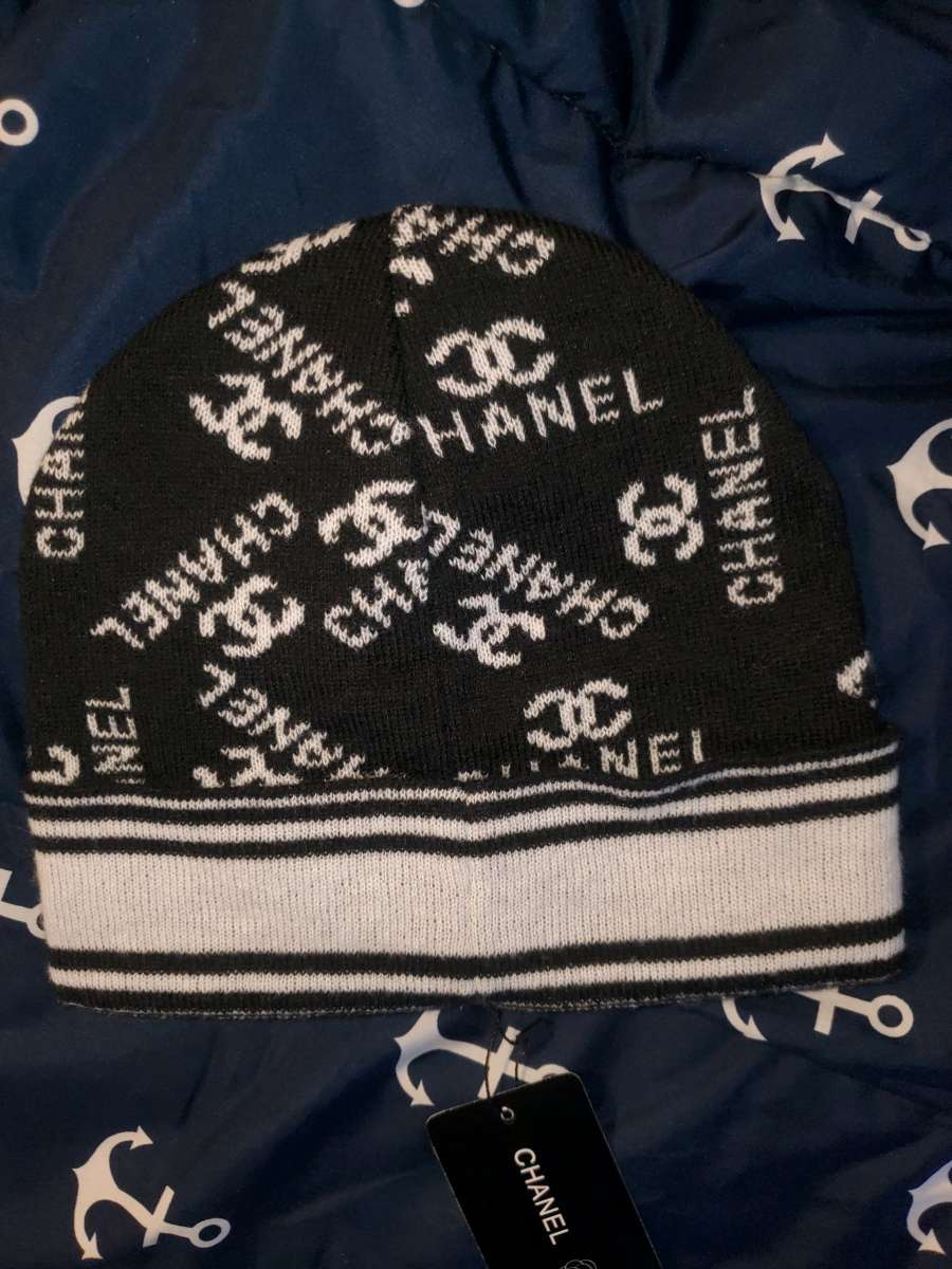 Chanel logo print hat