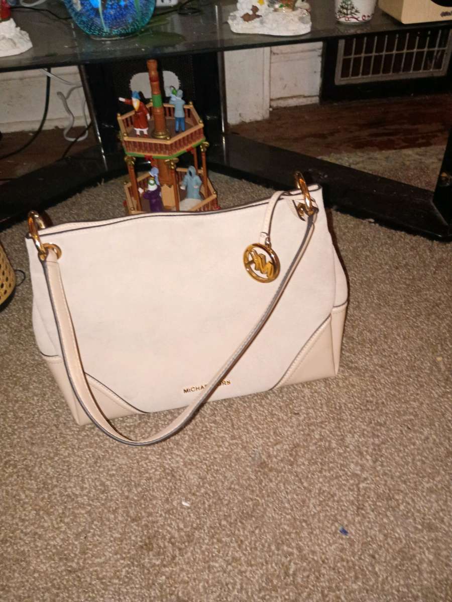 Michael kors purse