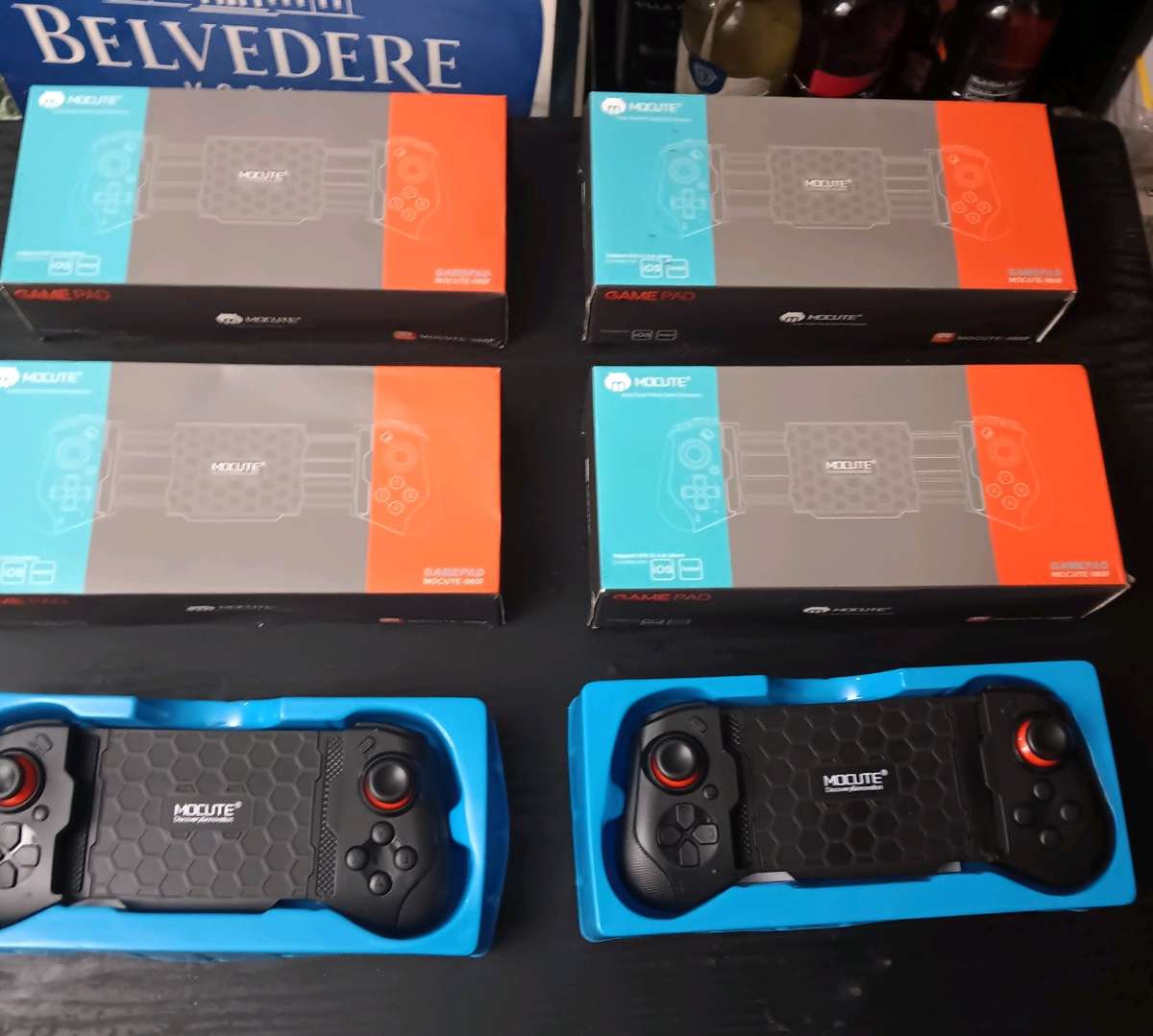 MOCUTE SMARTPHONE GAMING CONTROLLER