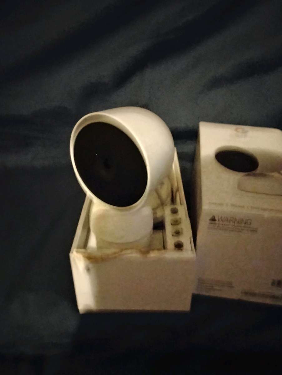 Google nest and Google hub camera and monitor