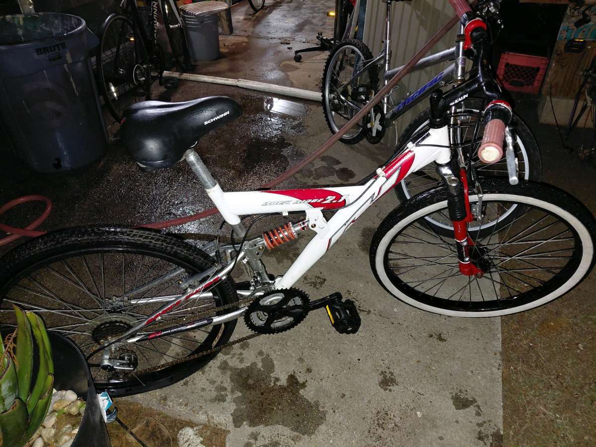 ROCK RIDGE SHIMANO BIKE