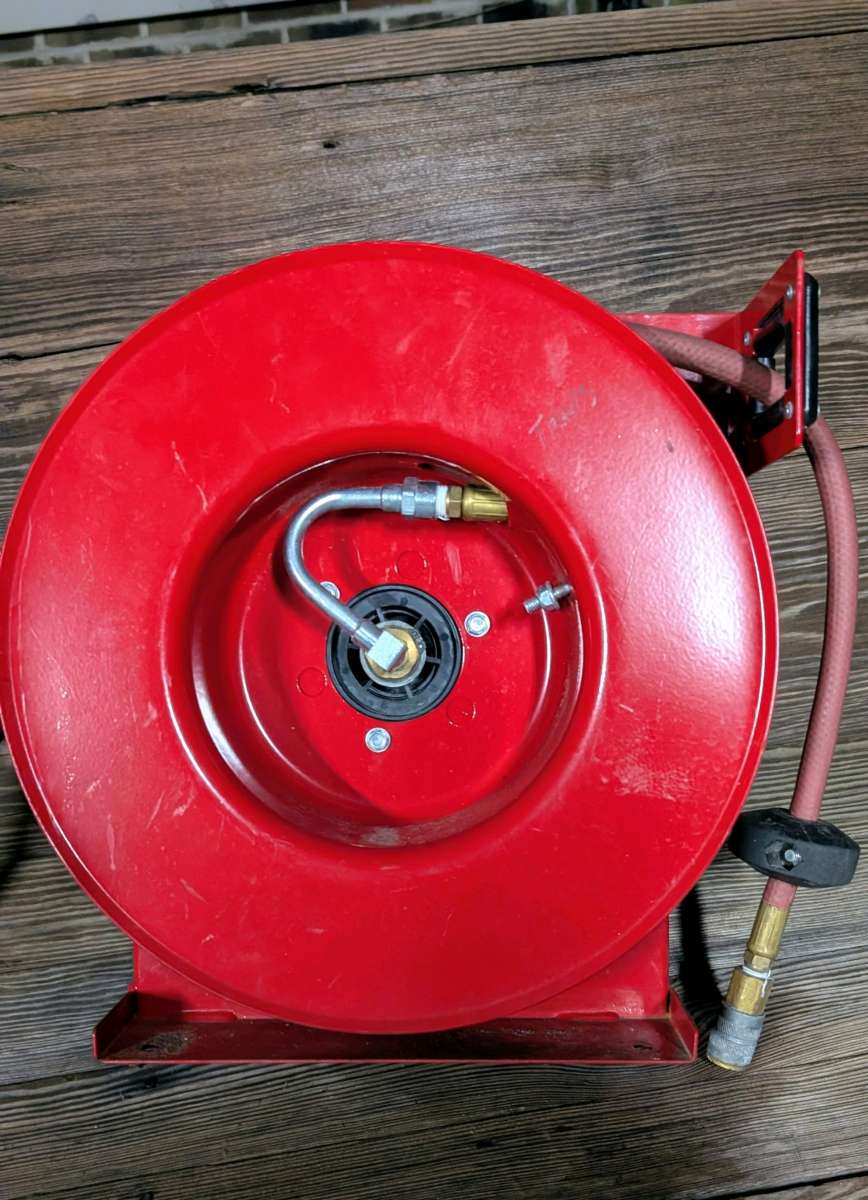 ReelCraft Retractable Air Hose reel