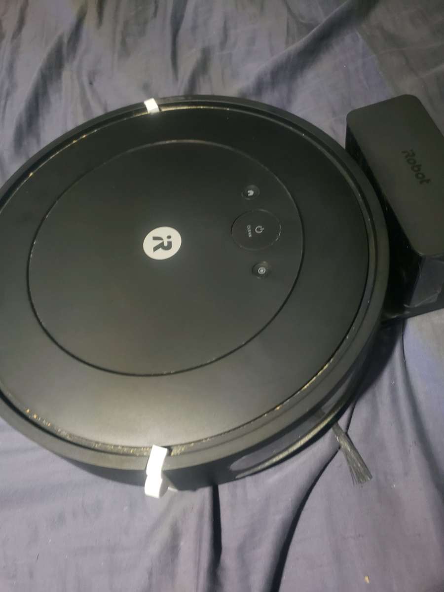 IRobot Roomba Essential Vacuum