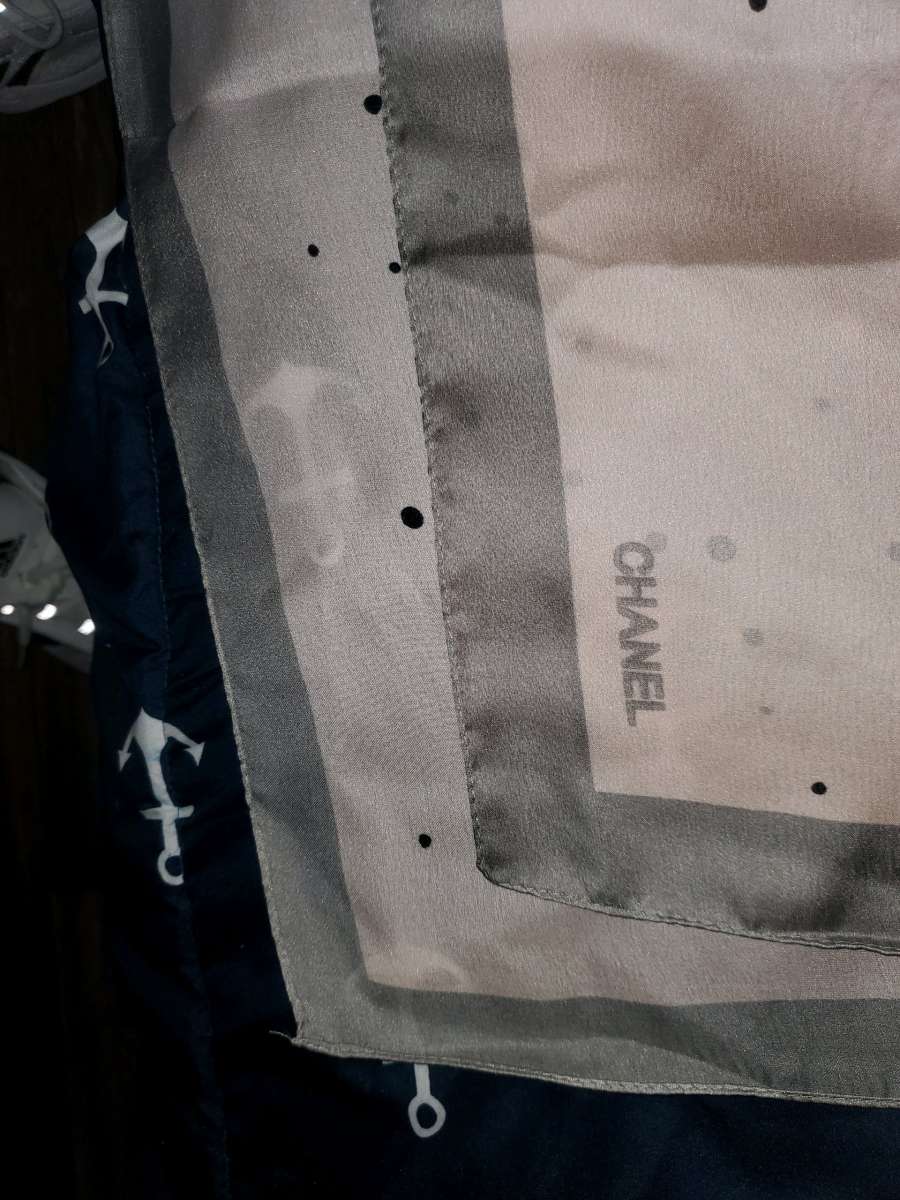 Chanel Elegant Pink and Gray Scarf