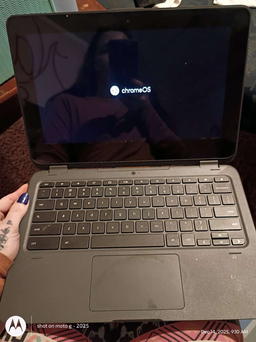 Chromebook Laptop