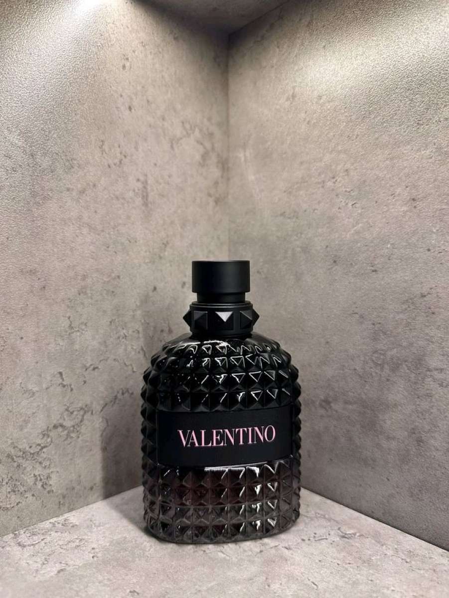 Valentino born in roma WANT GONE