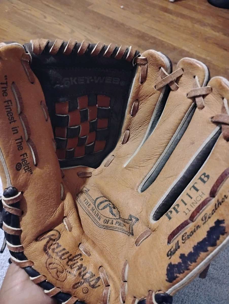 Rawlings left hand 11 in