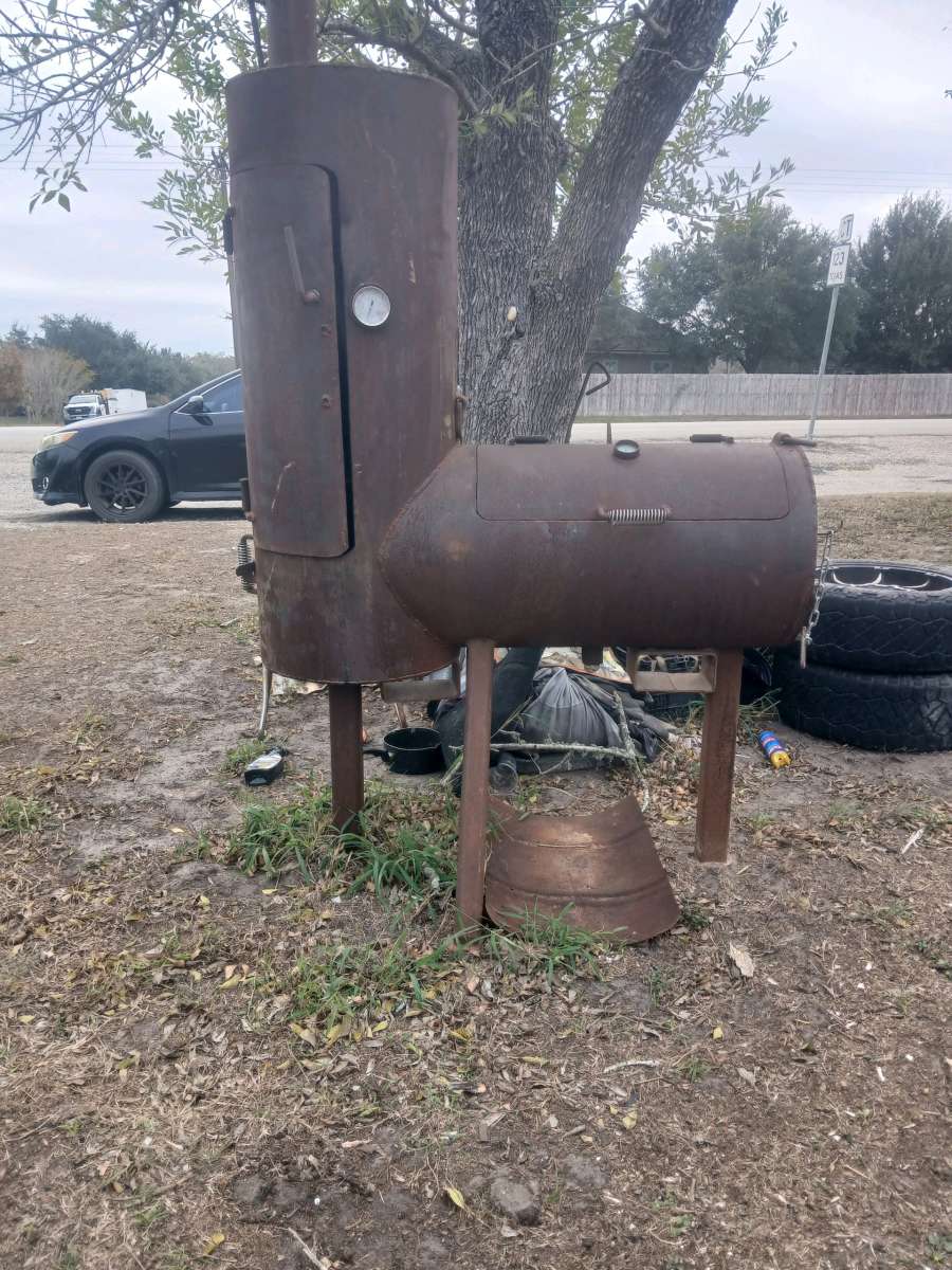 BBQ SMOKER