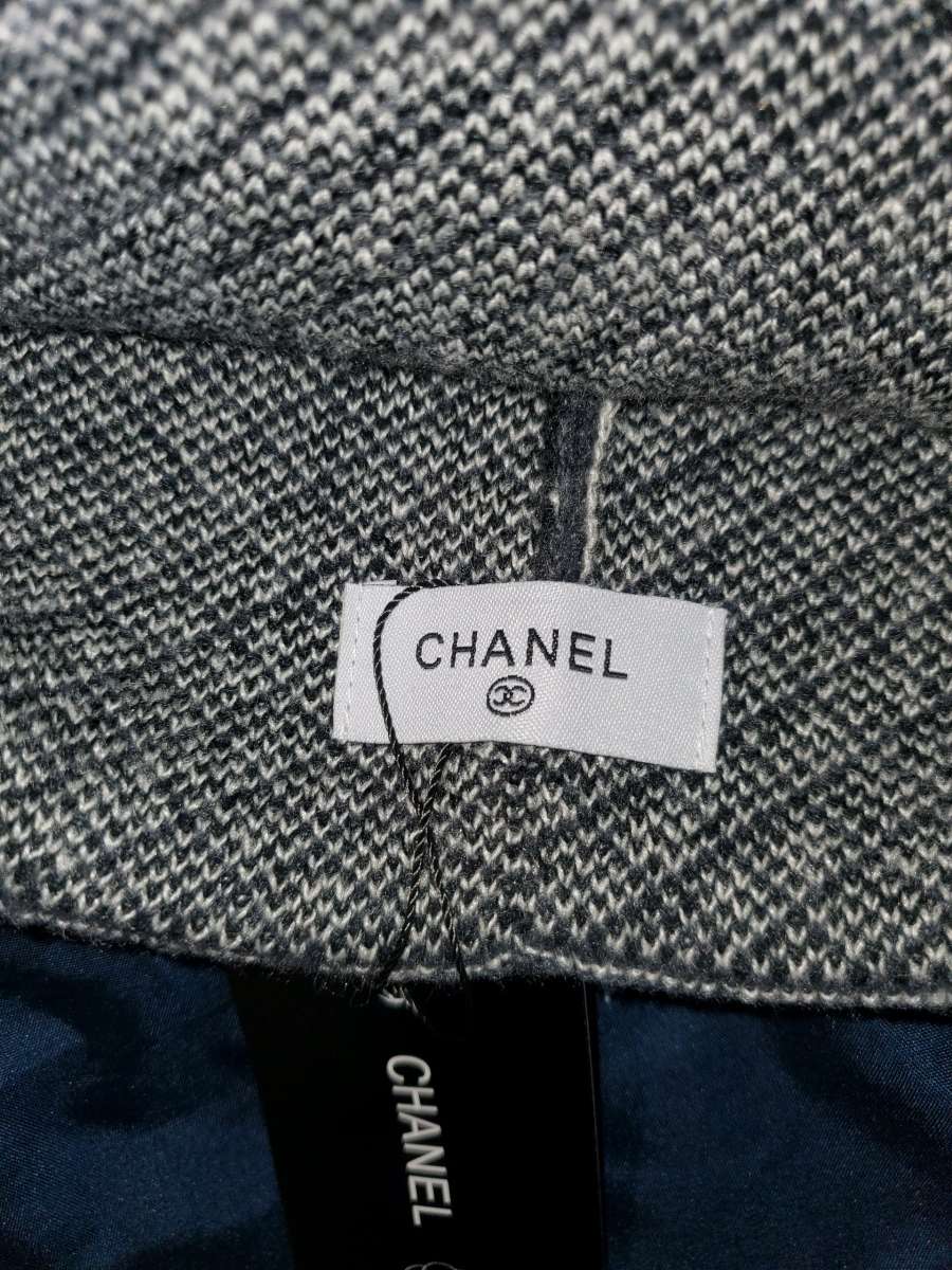 Chanel logo print knit hat