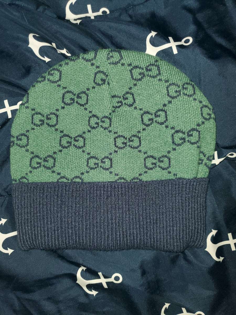 Gucci logo knit beanie