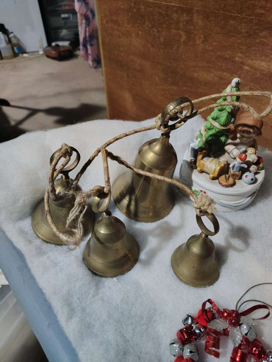 MOVING GARAGE SALE