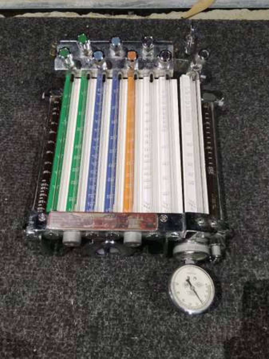 Vintage Working 1940s Anesthesia Flow Meter