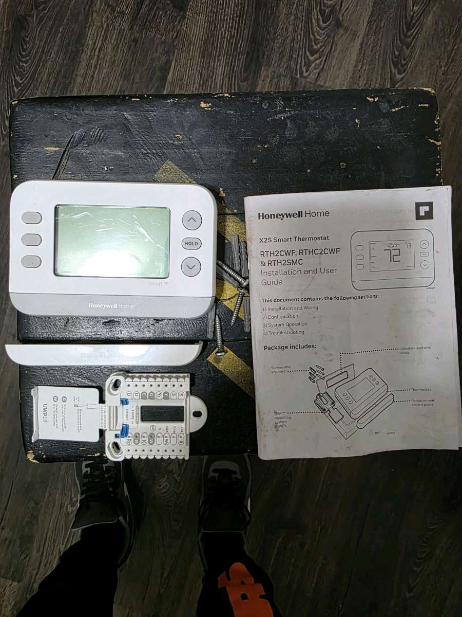 Honeywell Home X2S Smart Thermostat