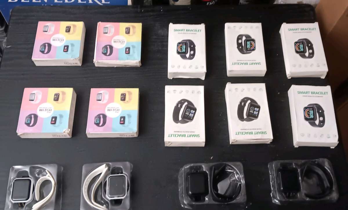 ROHS AND MACARON BLUETOOTH SMARTWATCHES