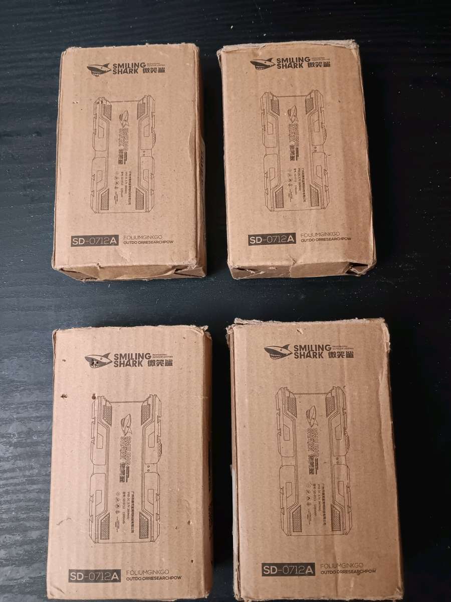 SMILING SHARK POWER BANK