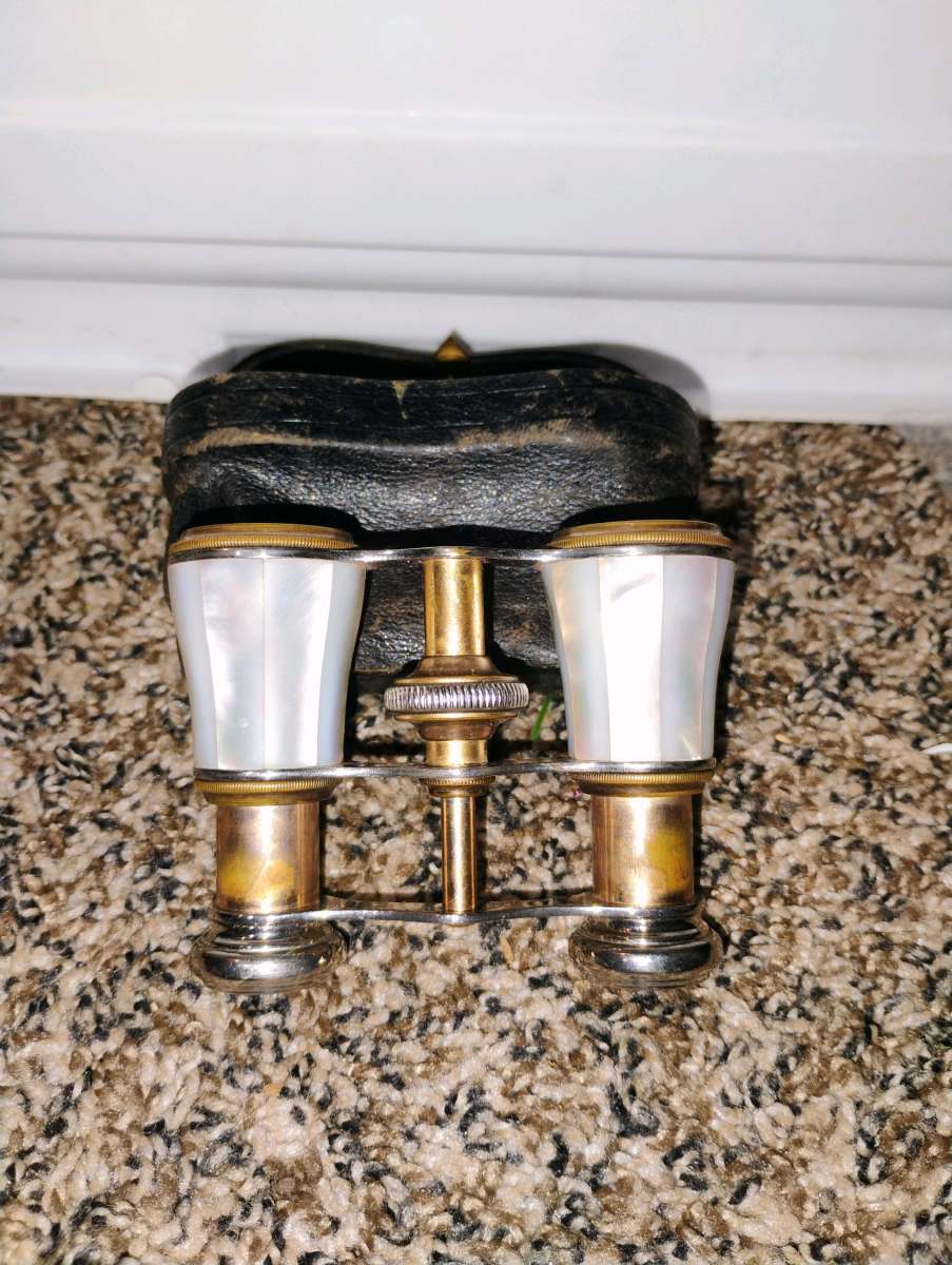 Antique Chevalier Paris opera glasses 105yrs old  perfect