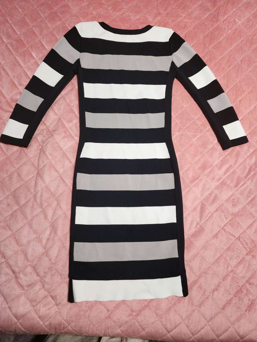 Womens Black  White Striped Bodycon Dress  Long Sleeve