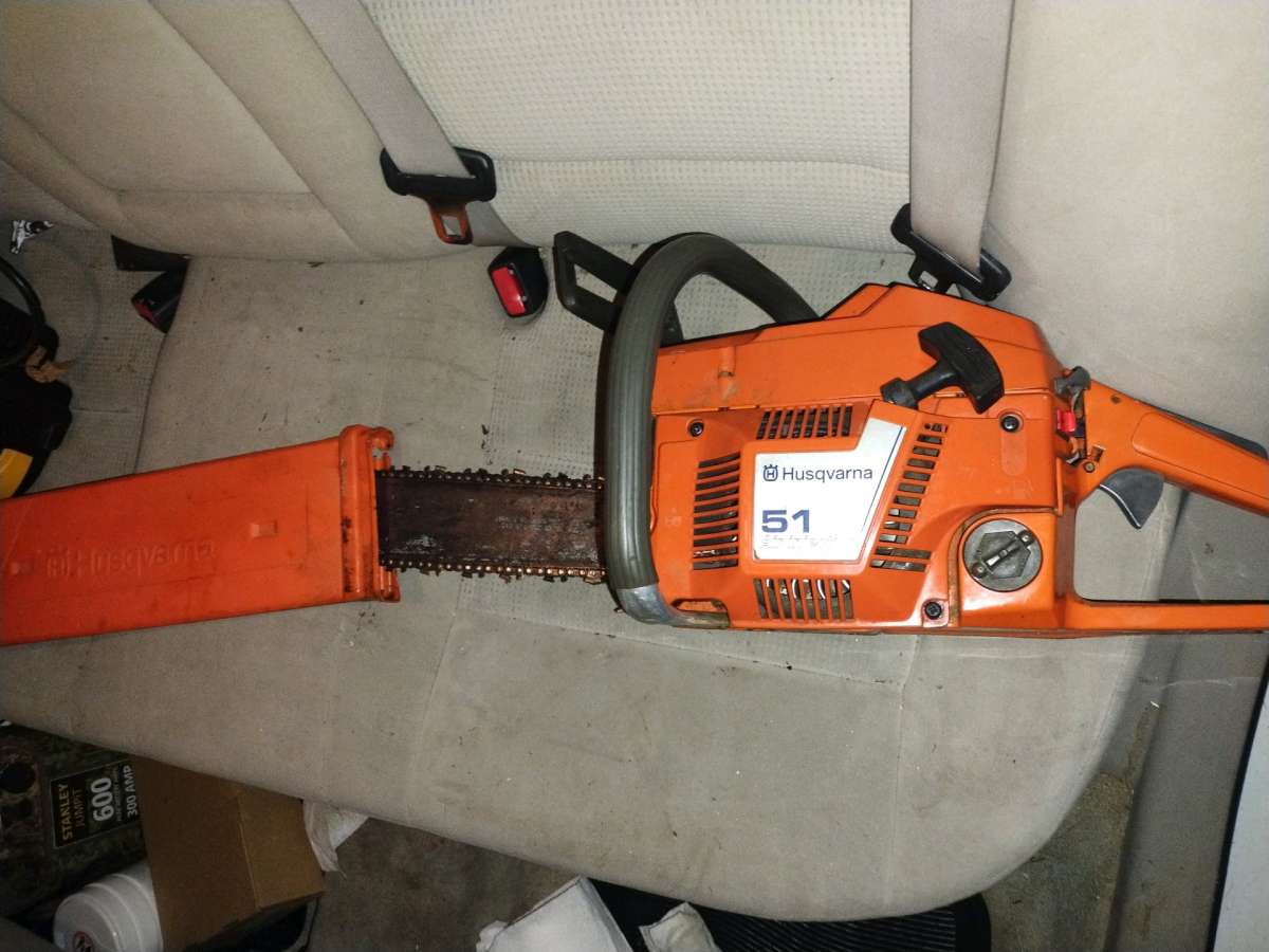 Husqvarna 18in chainsaw