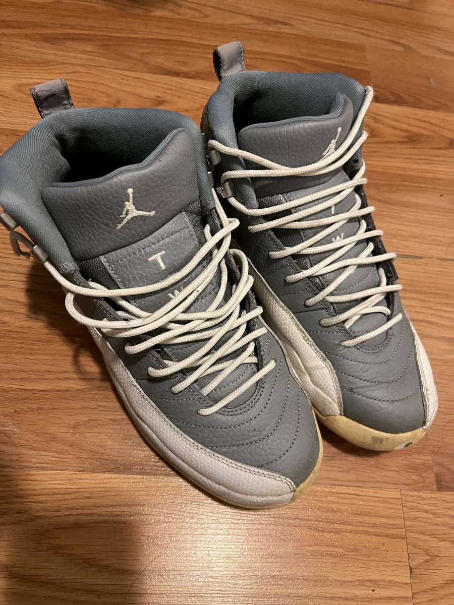 size 7 jordan 12s take for 20