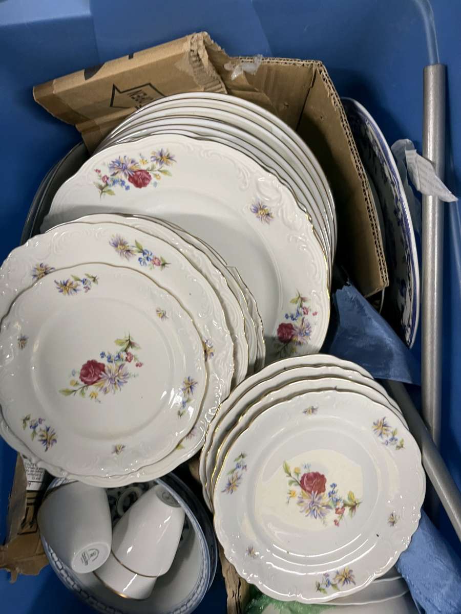 Vintage plates