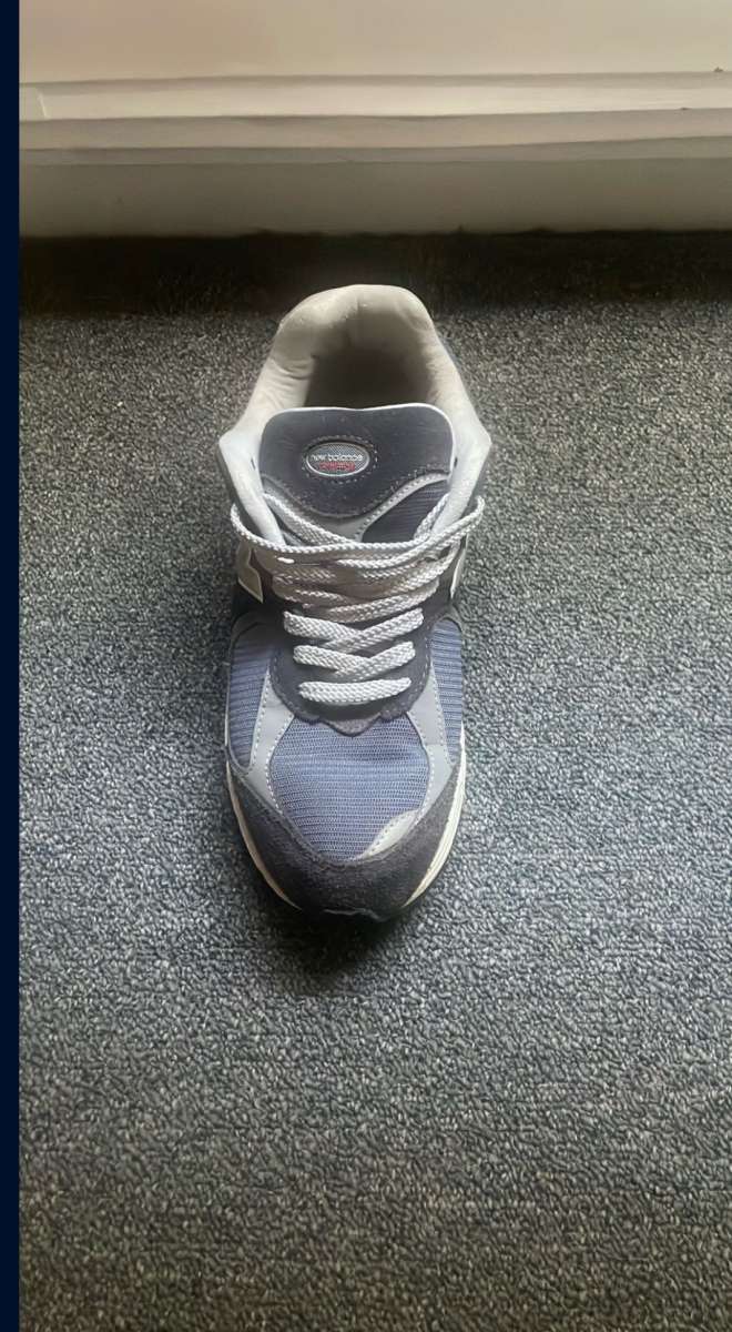 new balance 2002r size 95