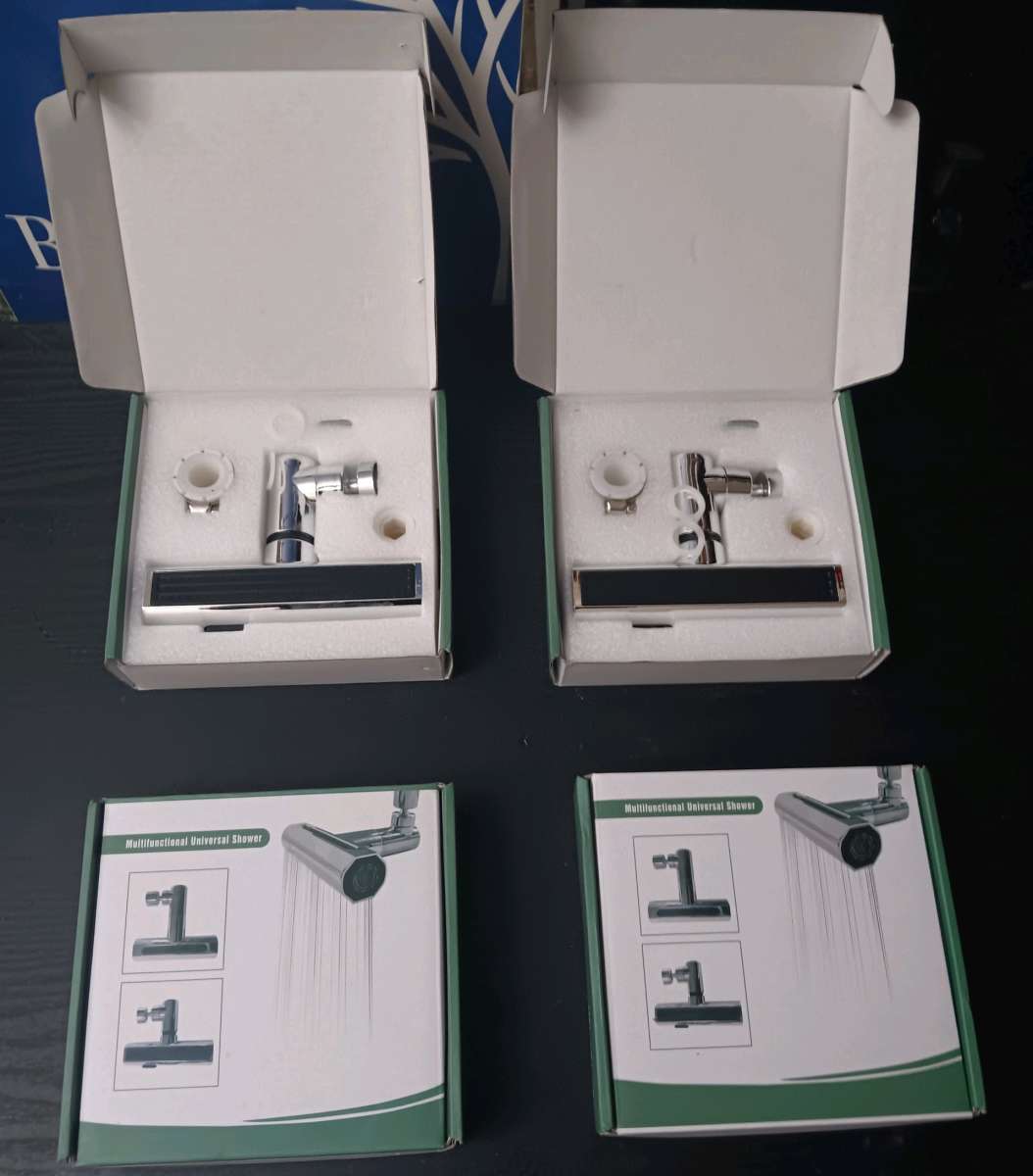 MULTIFUNCTIONAL UNIVERSAL WATER SHOWER HEAD