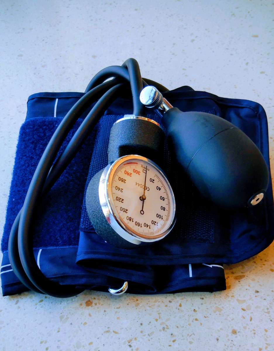 sphygmomanometer