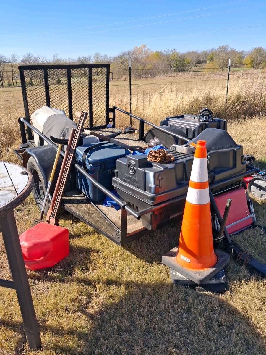 Utility trailer eight by six