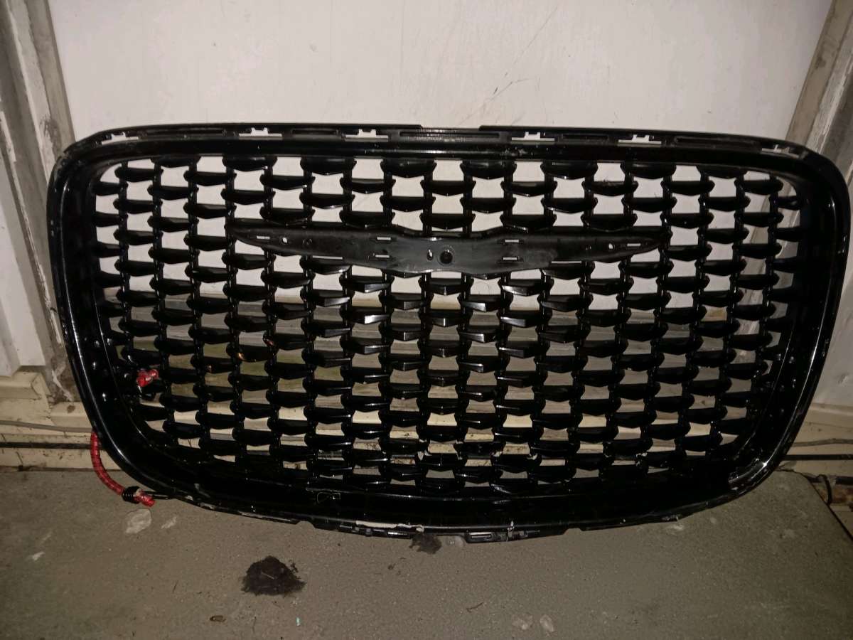 OEM Mopar Chrysler 300 grille shock absorber fog light