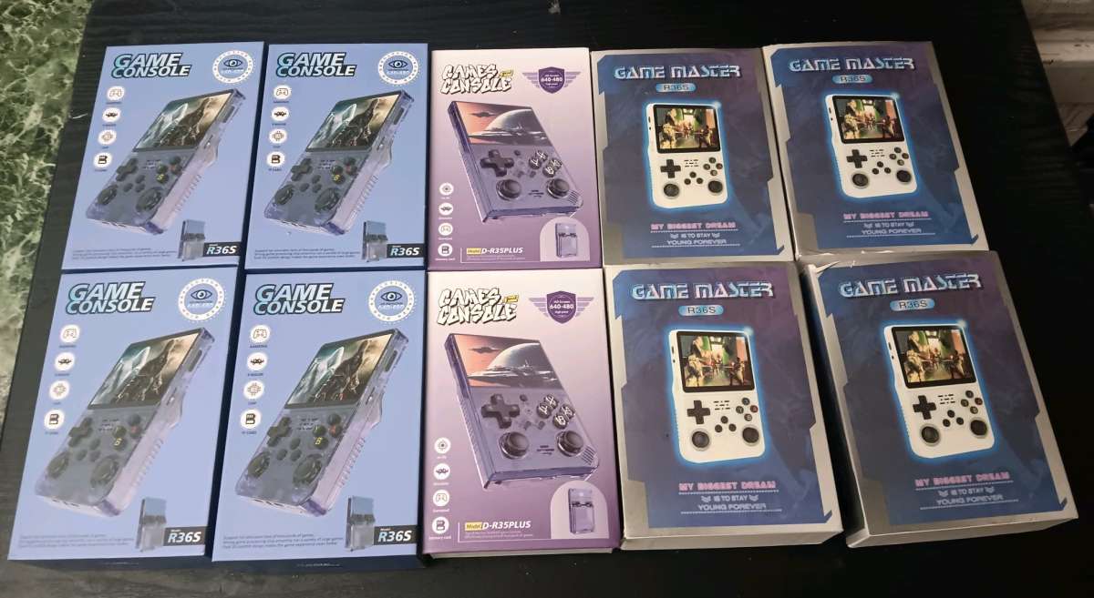 GAME MASTER CLASSIC RETRO HANDHELD