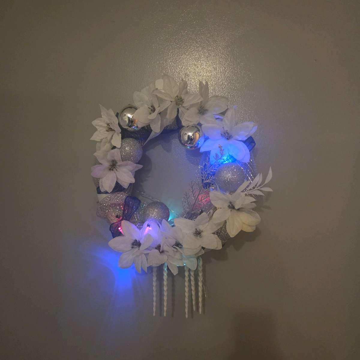 Customisable Holiday Decor