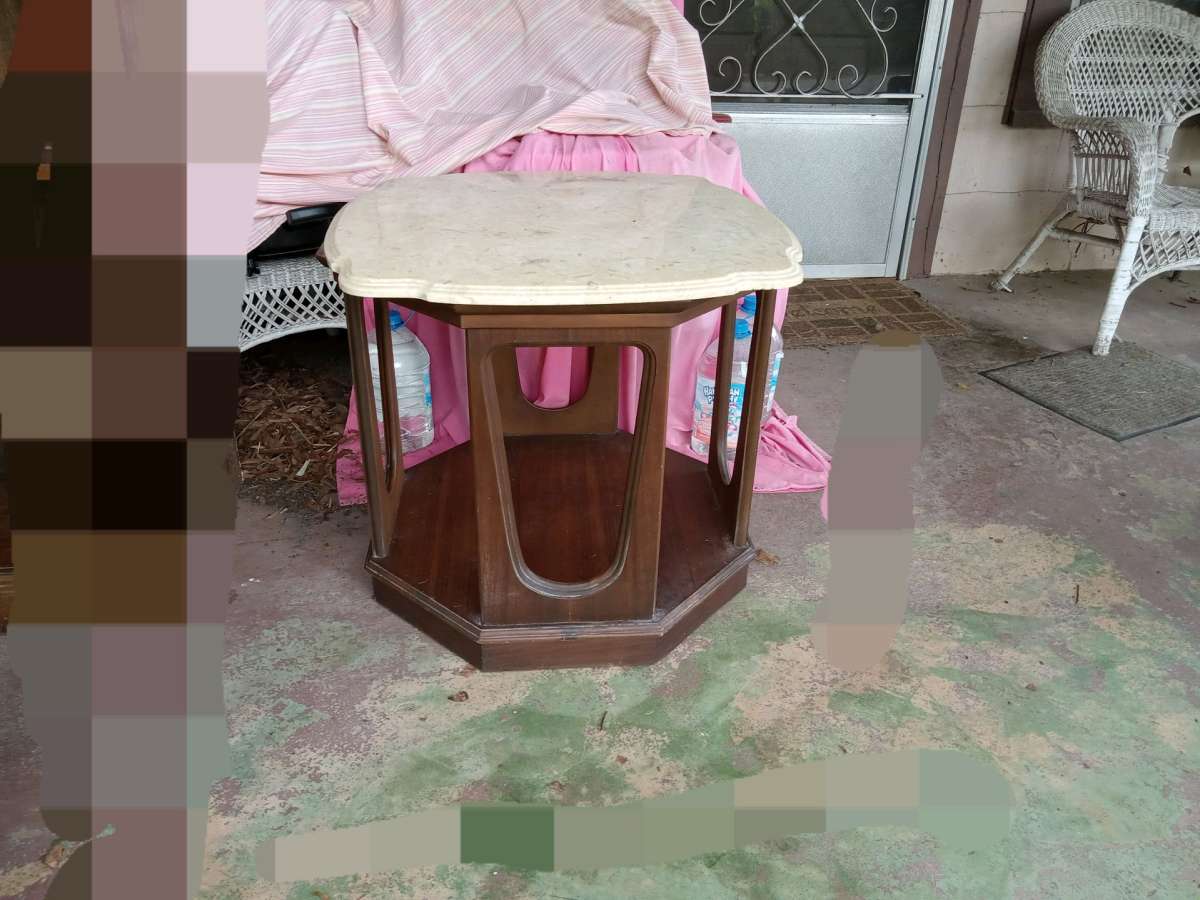 End table