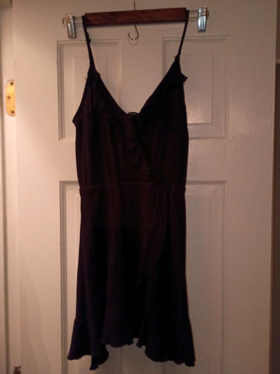 FAIRLY Worn Smaller Womens Cloths