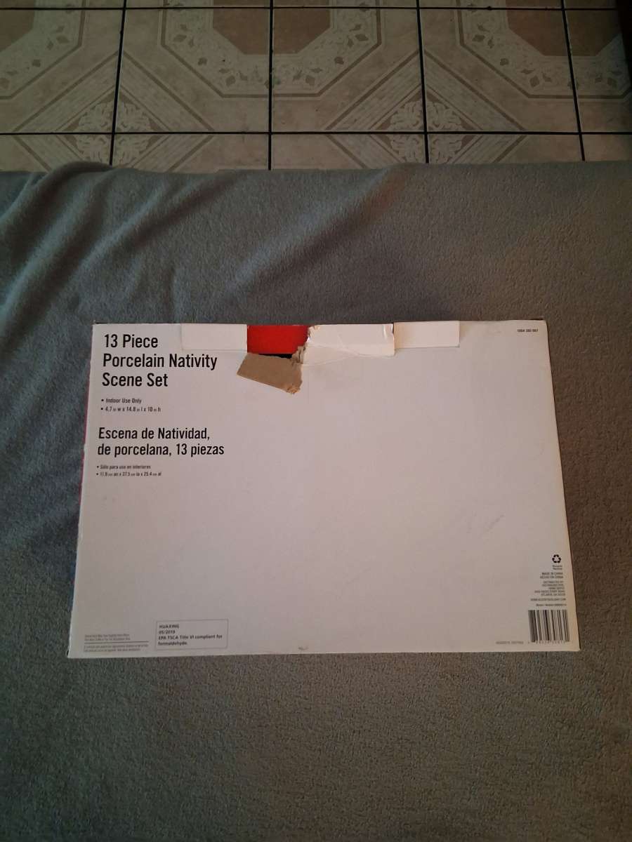 Home Accents Holiday 13 Piece Nativity Scene Set Figurines