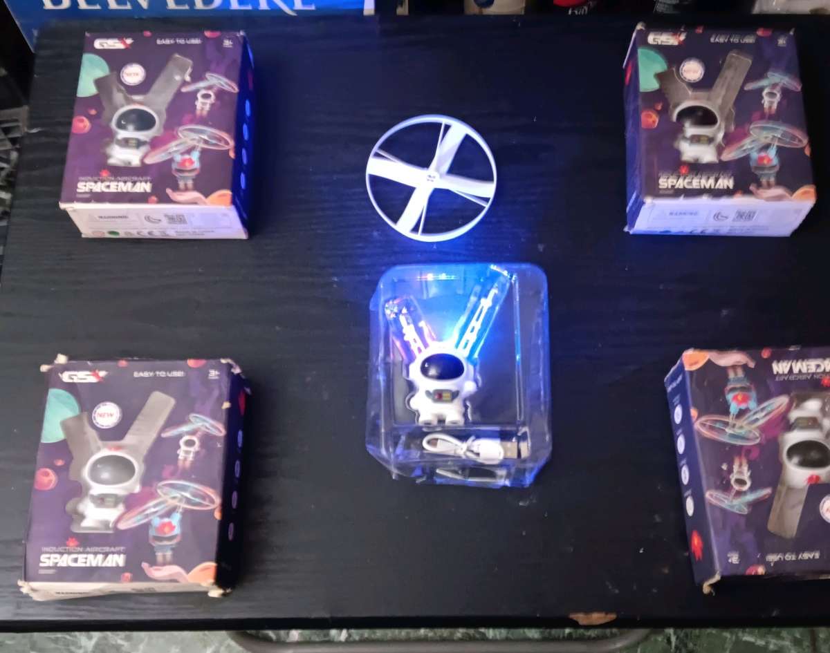 GSX FLYING SPACEMAN TOY