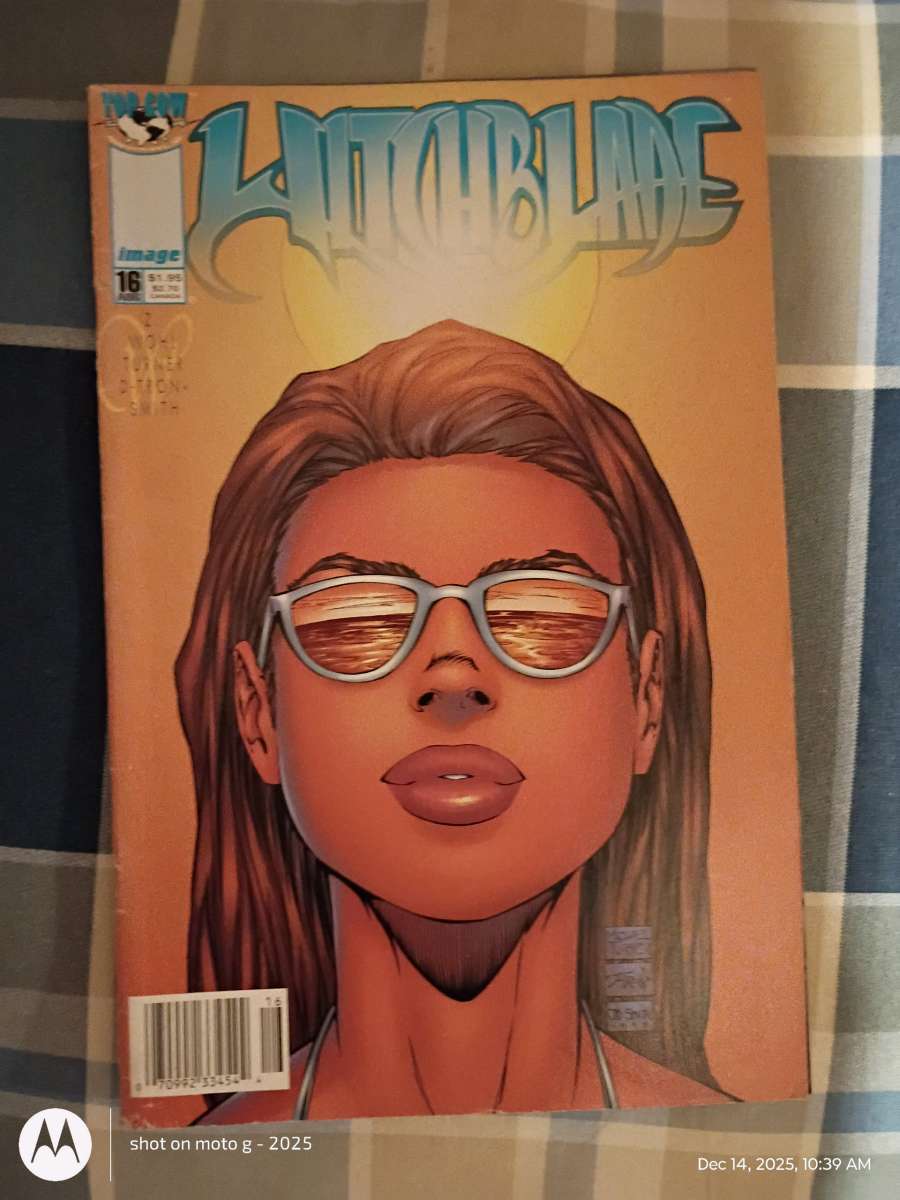 Hitchblade Comic Book