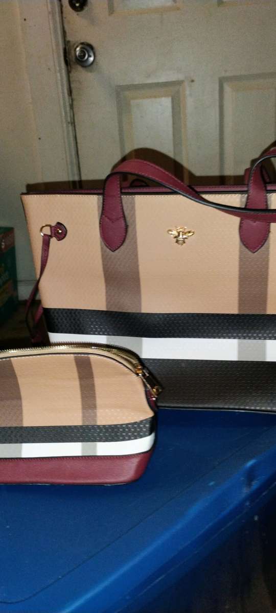 New York Atlantis purse an wallet