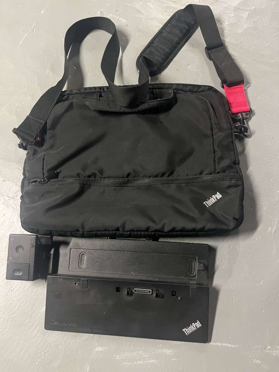 USED  Lenovo Laptop Bag  ThinkPad Pro Docking Station Type 4