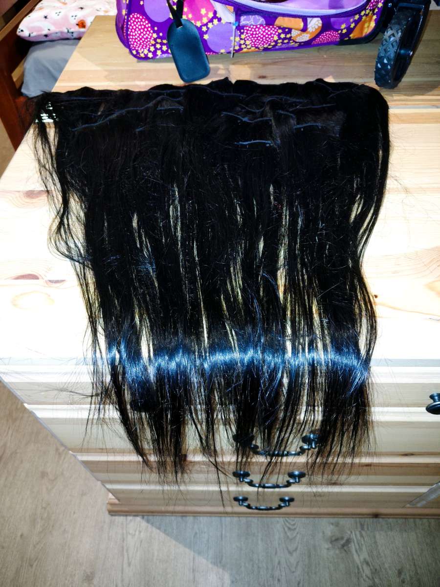 30 inm 100 real human Brazilian Clip in hair extensions