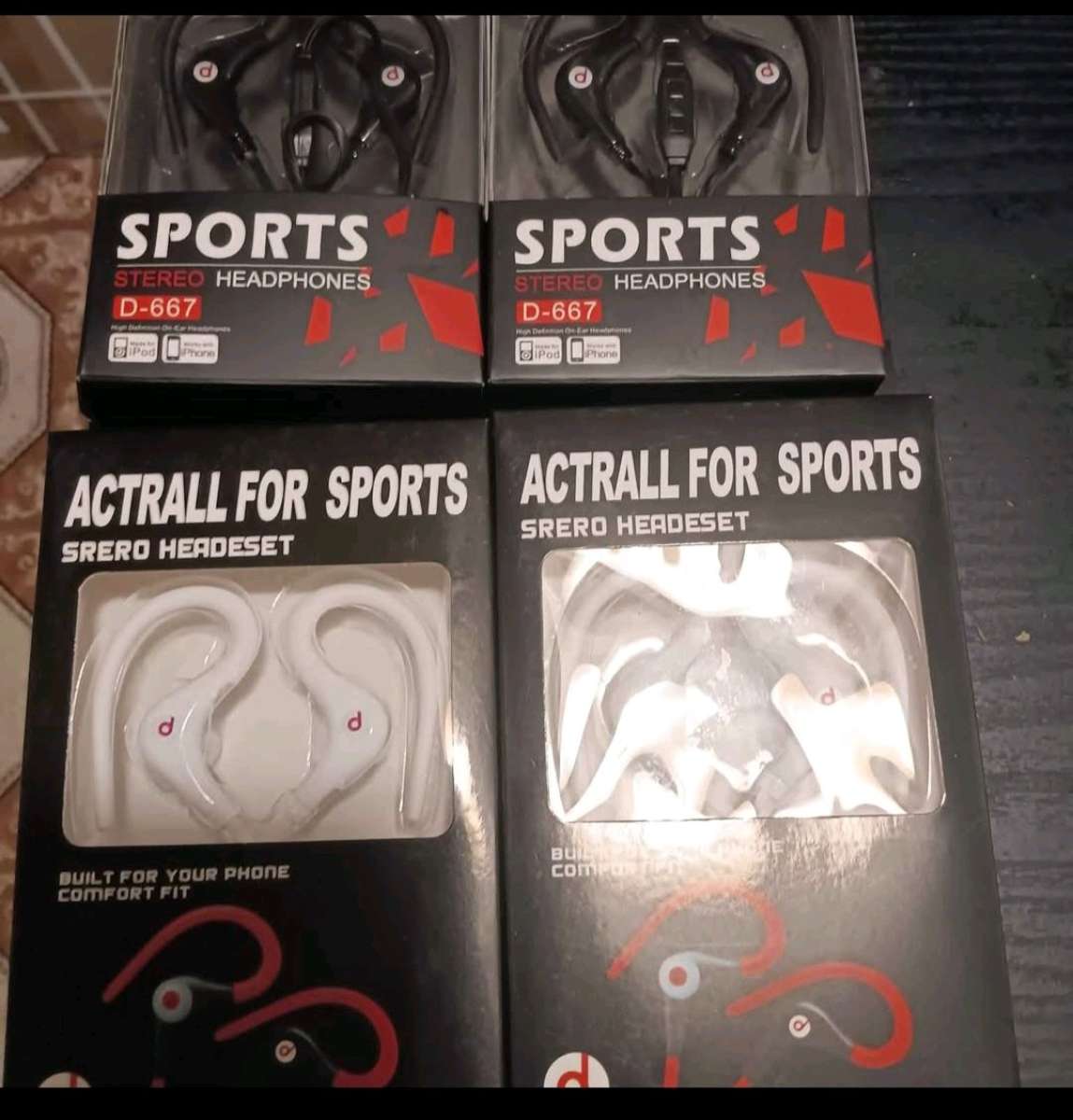 D677 SPORTS WIRED EARHOOK HEADSETS