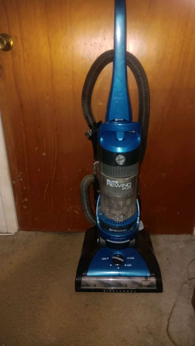 HOOVER UPRIGHT VACUUM