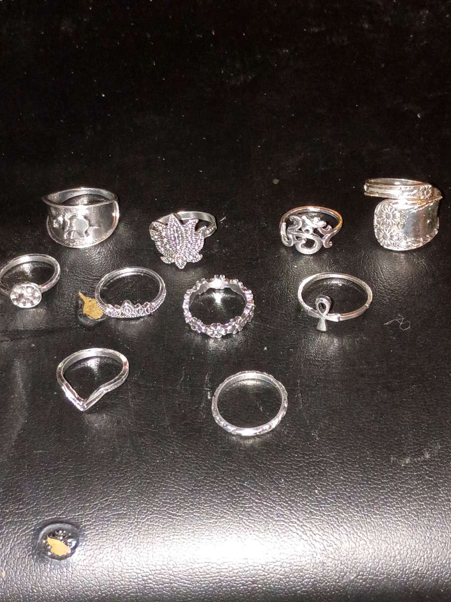 lot of 10 rings