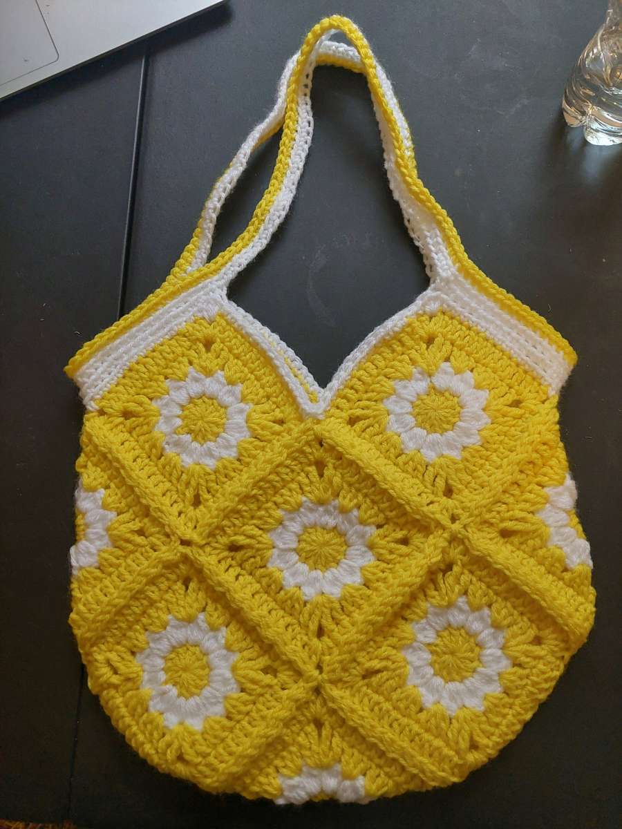 crochet sunflower purse