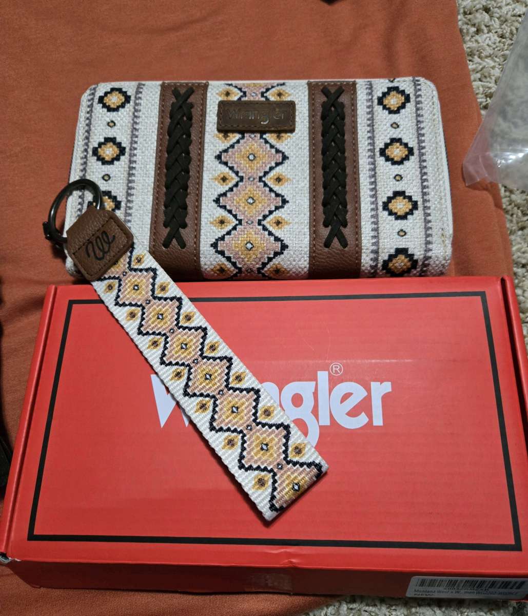 Wrangler Southwestern Art Print Wallet Coffee