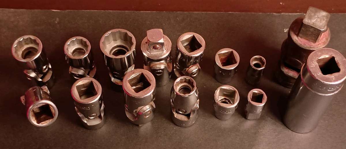 15 SnapOn Sockets