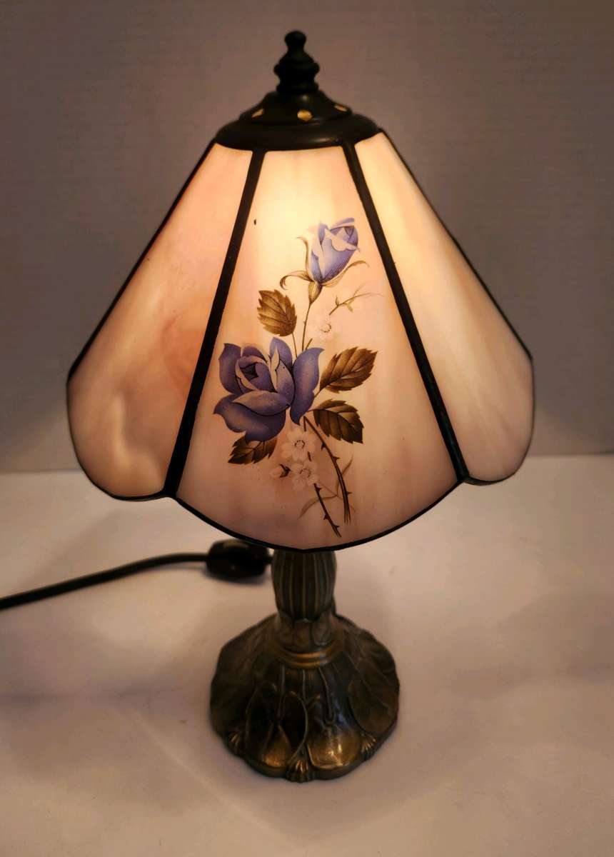 Meyda Tiffany Style Lamp With Handpainted Slag Glass Shade