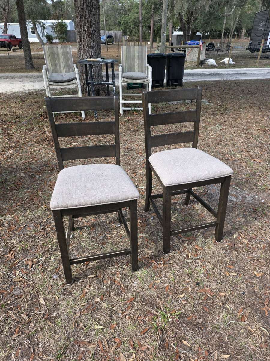 2 nice chairs solid wood